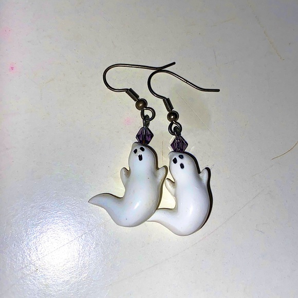 Ghost Hanging Earrings - Picture 2 of 2